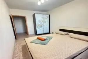 Dvukhkomnatnye apartamenty Apartments, Achinsk