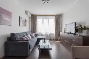 V Yasenevo Flat, Moscow