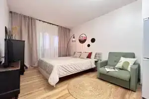 Granada Komfortnaya studiya v ZhK London Park s shikarnyim vidom na gorod Apartments