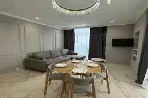 708 Flat, Kurpaty