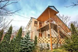 DIL Hill by Sam, Dilijan