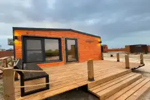 V Kaif Tourist base, Temryuk