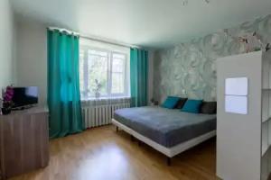 Uyutnaya Yevrodvushka v Udobnoy Lokatsii Flat, Petergof