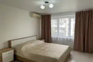 362 Tryokhkomnatnye Griboyedova 15 Apartments