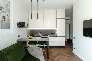 Izumrud v Zilarte Flat, Moscow