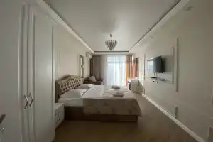 Lucky Luxe V Zhk San-Marino Flat