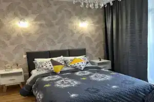 Uyutnaya V Otradnom S Bolshoy Lodzhiey Flat, Otradnoye