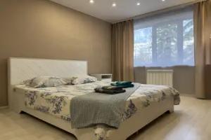 S Otdelnoy Kukhney Apartments, Novokuznetsk