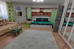 S Vidom Na Tts Solnechny Flat, Novy Urengoy