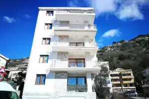 Gerbera Apartments, Budva