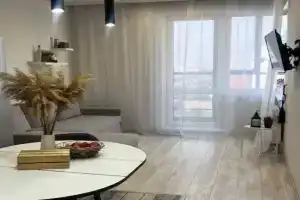 Uyutnaya Yevro 2-K Kvartira s Ponaramnym Vidom na Gorod Flat, Perm