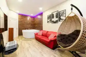 Love Loft Flat, Perm