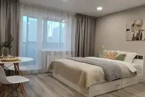 Uyutnaya studiya v shagovoy dostupnosti ot aeroporta Koltsovo Apartments, Ekaterinburg