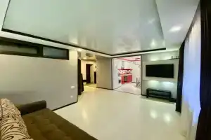 Dvukhkomnatnaya ryadom s Mamayevym Kurganom Flat, Volgograd