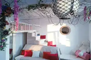 Studiy s avtorskim dekorom Na Vosstaniya Flat, Kazan