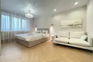 2-komnatnye HomeApart Surganova, 80 Apartments