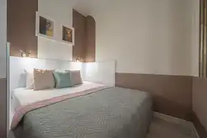 Stilnaya studiya ryadom s akvaparkom Flat, Ekaterinburg