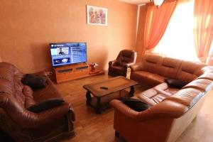 Prostornaya Kvartira s Saunoj Ryadom Flat, Petrozavodsk