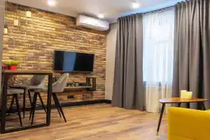 Okolo Kremlya Fyuzhn Flat