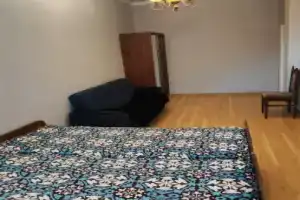 Na Beregu Kaspiyskogo Morya Flat, Izbarbash