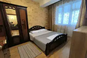 Flat Na Beregu Morya, Adler