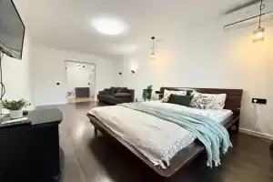 Tikhiy Ugolok V Tsentre Goroda Dlya 4kh Gostey Flat, Ekaterinburg