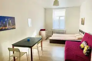 Apartamenty Prostornye s obshchej vannoj Na Monetnoj, St. Petersburg