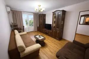 Zhivi V Serdtse Sukhuma Flat, Sukhumi