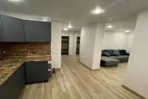 Sovremennaya v Tsentre Leninskogo Rayona g. Saratov Flat, Saratov