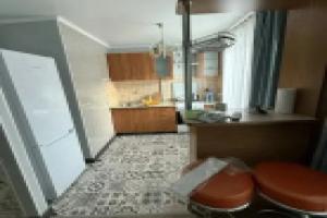 Uyutnaya Minuta Do Volzhskikh Term Flat, Novokuybyshevsk