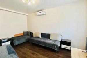 1-Ya Polkovaya Ulitsa 23 Apartments, Tambov