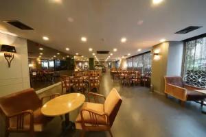 All Seasons Hotel, Istanbul