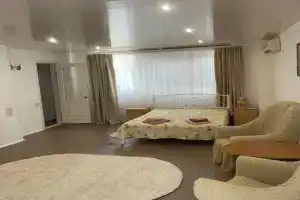 V Prada Apartments, Alushta