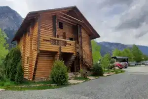 Rybachiy Stan Hotel
