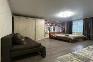 Kremlyoff House Flat, Nizhniy Tagil