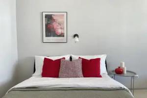 S Vidom Na Bukhtu Flat, Sevastopol