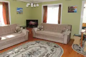 Uyutnaya S vidom Na Gory Flat, Tyrnyauz