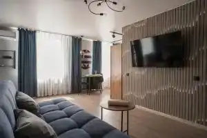 Krasivaya dvuhkomnatnaya formata Evro ryadom s naberezhnoj pruda Flat, Nizhniy Tagil