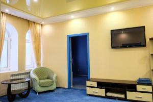 U TC Yugo-Zapad Apartments, Kirov