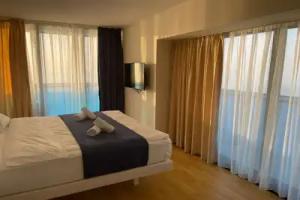 Prekrasnye S Vidom Na More S 34 Etazha Apartments, Batumi