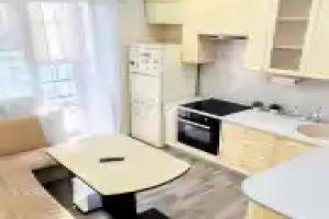 3-Komn. Lyuks. Konditsioner boyler posudomoyka, Omsk