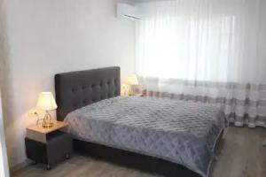Svoya na ul. Nikanorova ot kompanii Chisto Pozhit Flat, Simferopol
