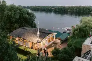 Vasha Gavan, Zhukovsky
