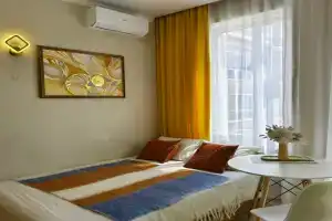 Uyutnaya Studiya V Lazarevskom Flat, Lazarevskoye