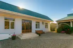 Guest house U Susanny, Alakhadzi