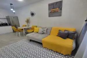 Shikarnaya 2Kh Komnatnaya Flat, Abakan