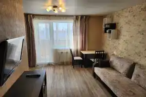 Studiya S Balkonom I Vidom Na Ozero Chebarkul Ryadom S Vokzalom Flat, Chebarkul'