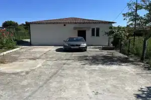 Aliasna  Private house, Gulripshi