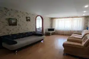 UYUT Na Ulitse Bratiev Kadomtsevyih Apartments, Ufa