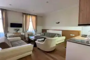 Visiting Nona Apart Hotel, Tbilisi